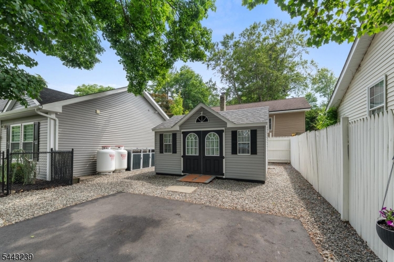 Upper Greenwood Lake - Residential