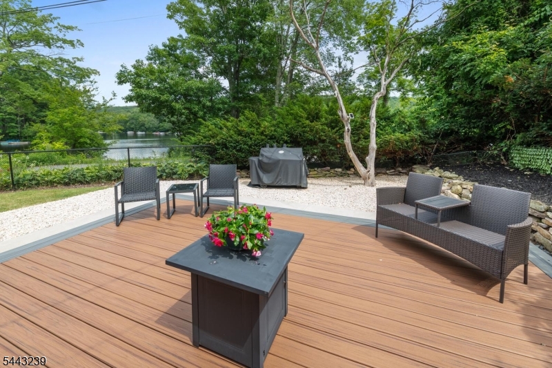 Upper Greenwood Lake - Residential