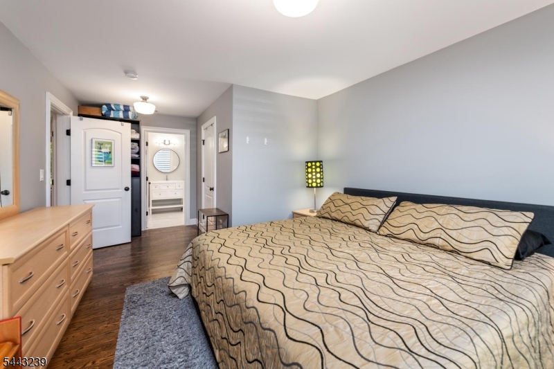 Upper Greenwood Lake - Residential