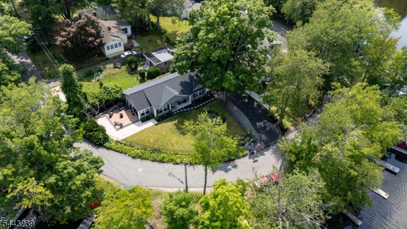 Upper Greenwood Lake - Residential
