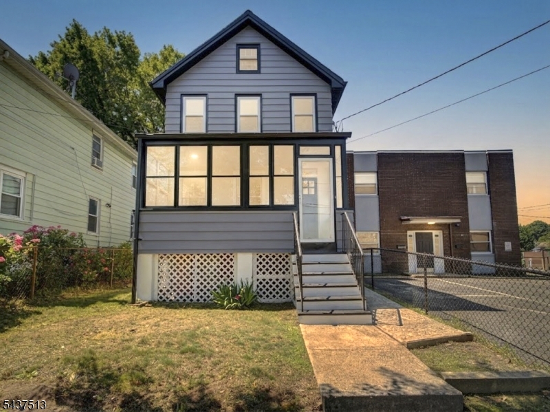 Welcome to this newly renovated home in the heart of Orange! This charming 2-bedroom, 2-full-bath single-family home features a spacious living room, formal dining room, updated kitchen, full basement, and a large backyard perfect for entertaining or relaxing. Conveniently located near shopping, schools, parks, major highways, and public transportation. Don?t miss this move-in-ready opportunity!