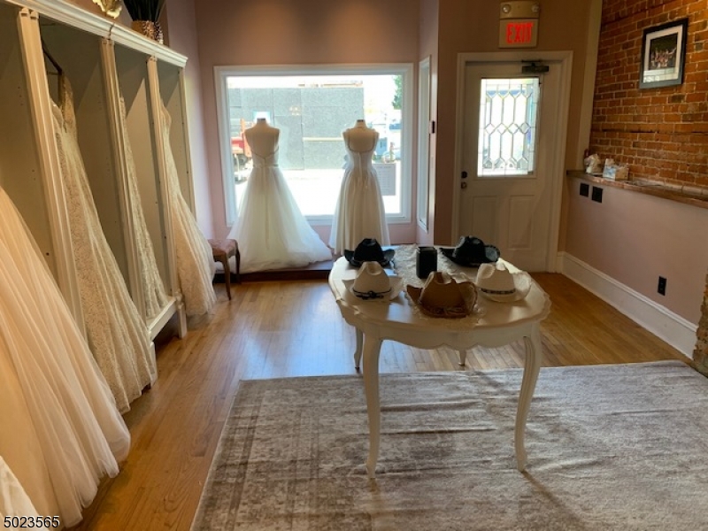 Spring Street - Commercial Lease