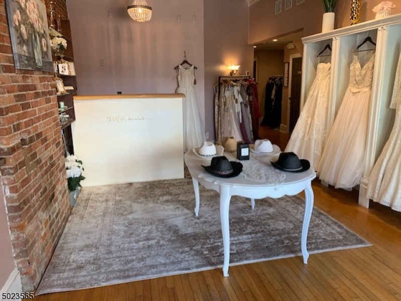 Spring Street - Commercial Lease