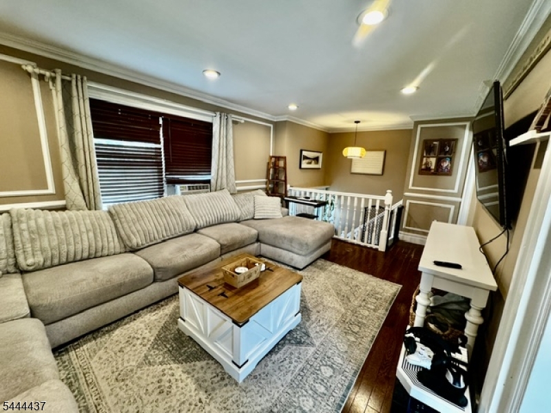 Nosenso Pond - Residential