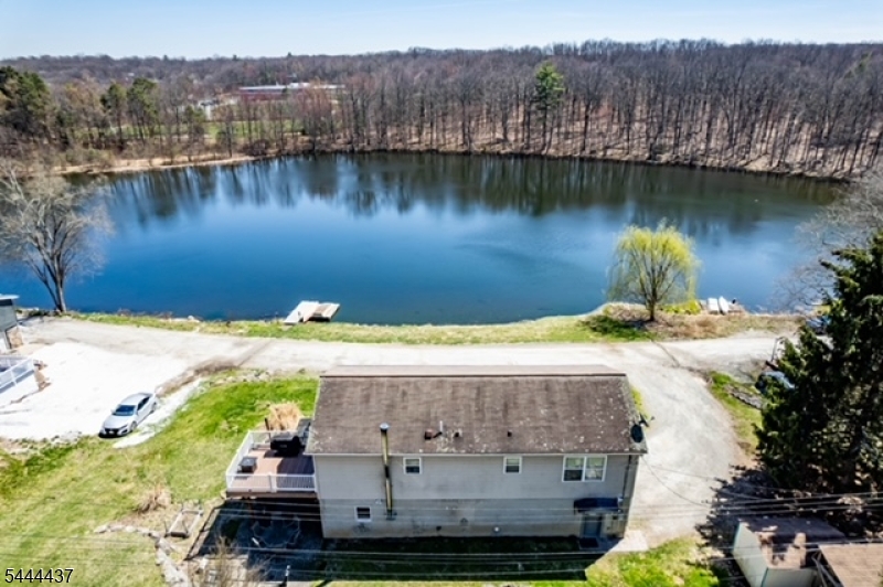 Nosenso Pond - Residential