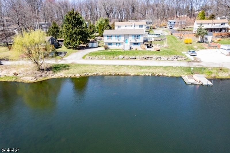 Nosenso Pond - Residential