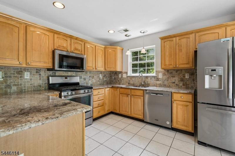 Hamilton Woods - Residential