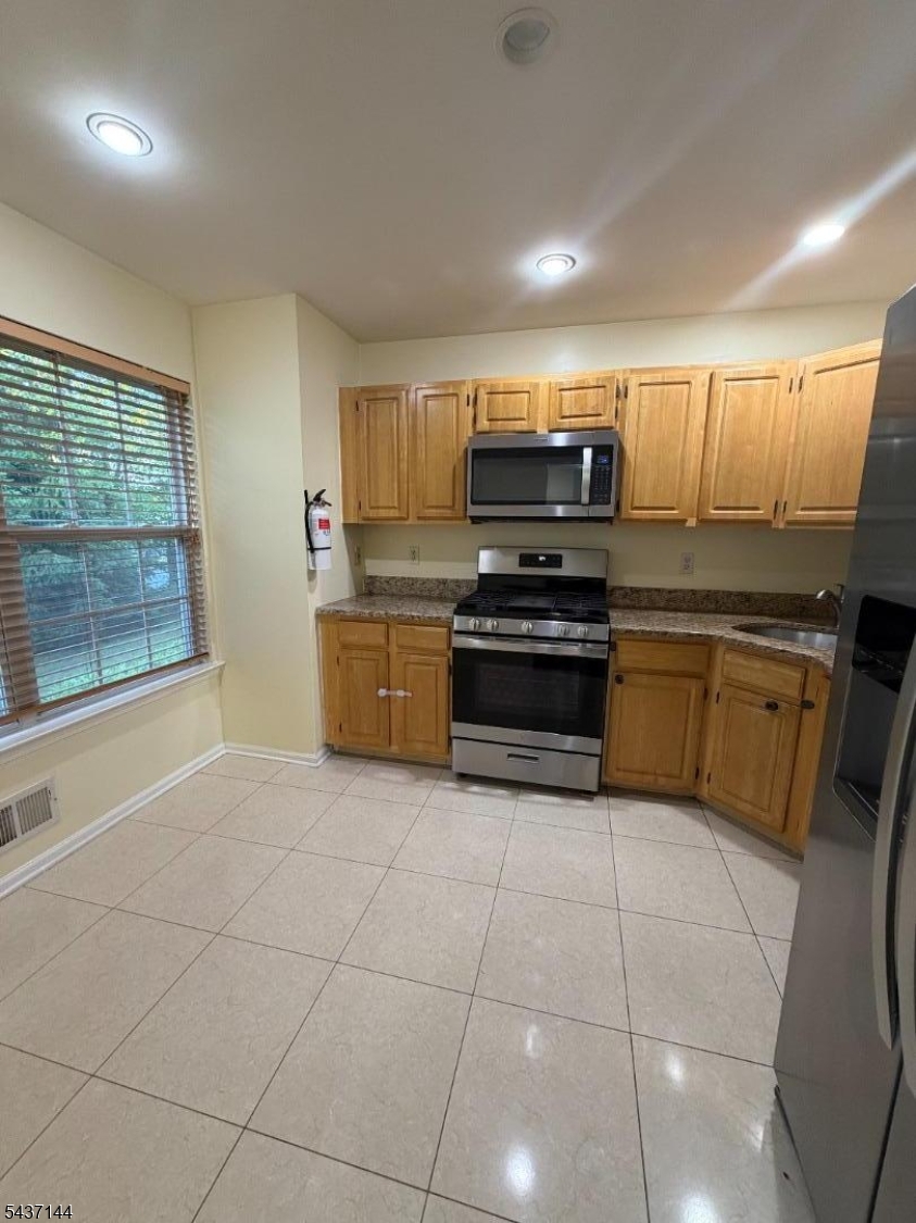 Somerset Glen - Residential Lease