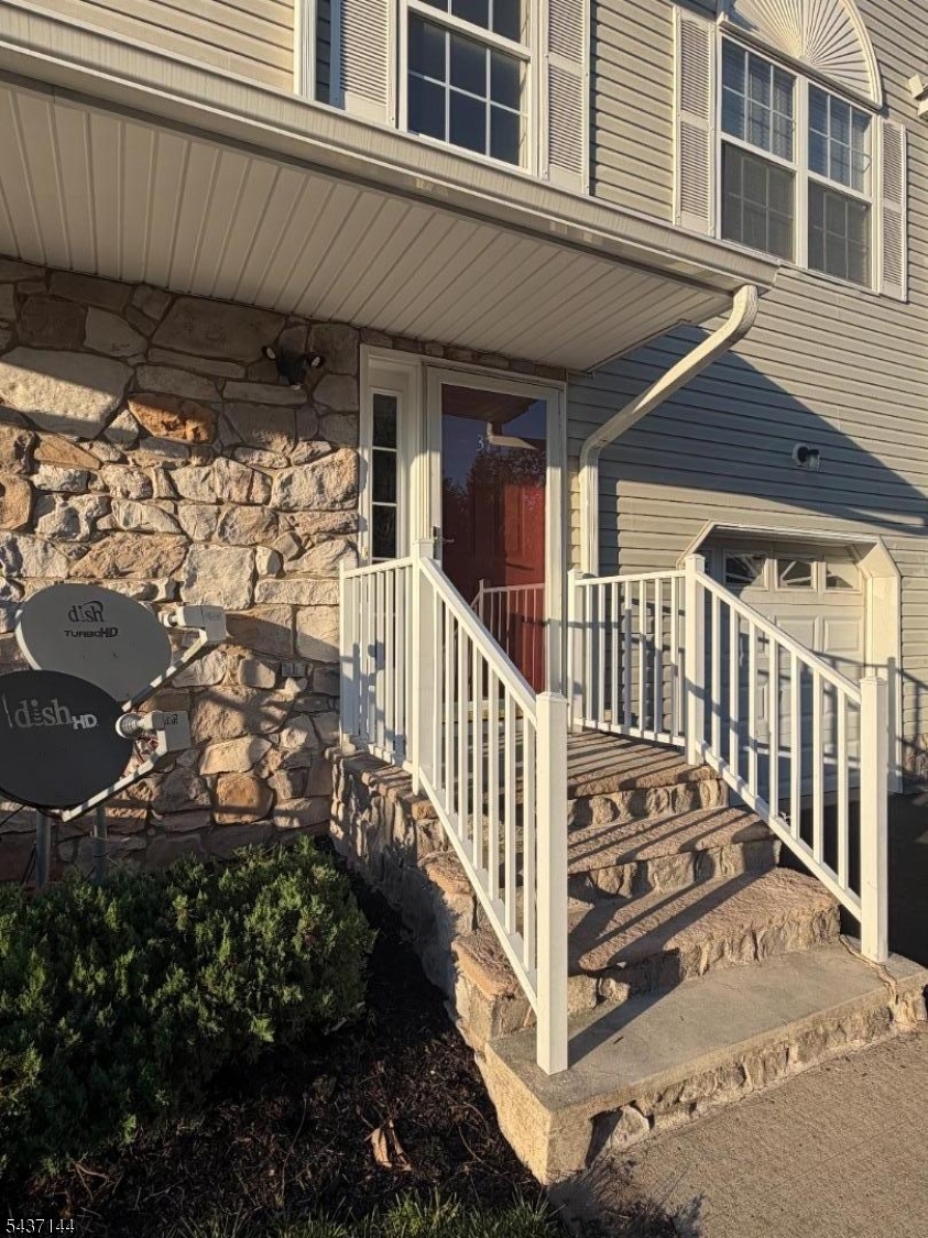 Somerset Glen - Residential Lease