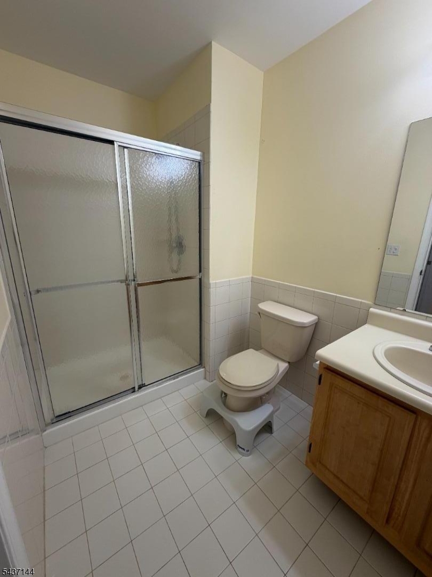 Somerset Glen - Residential Lease