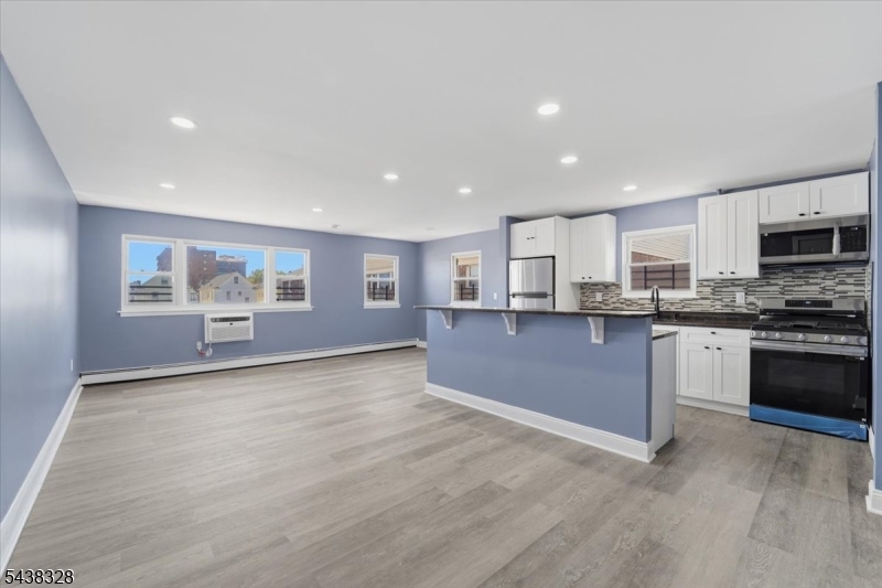 Elmora - Residential