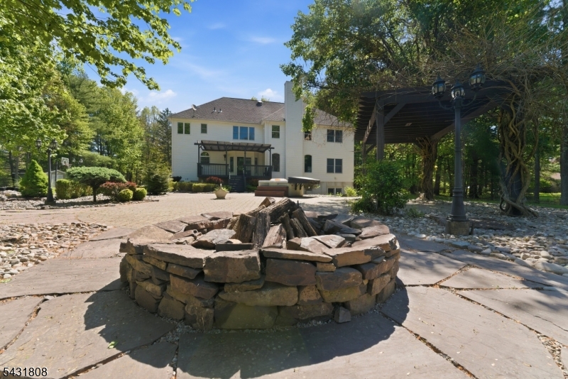 KINGWOOD - Residential