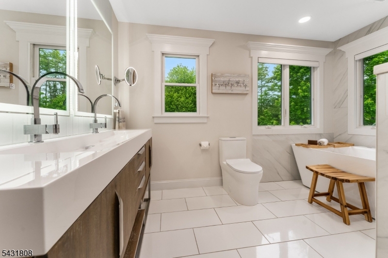 KINGWOOD - Residential