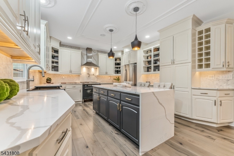 KINGWOOD - Residential