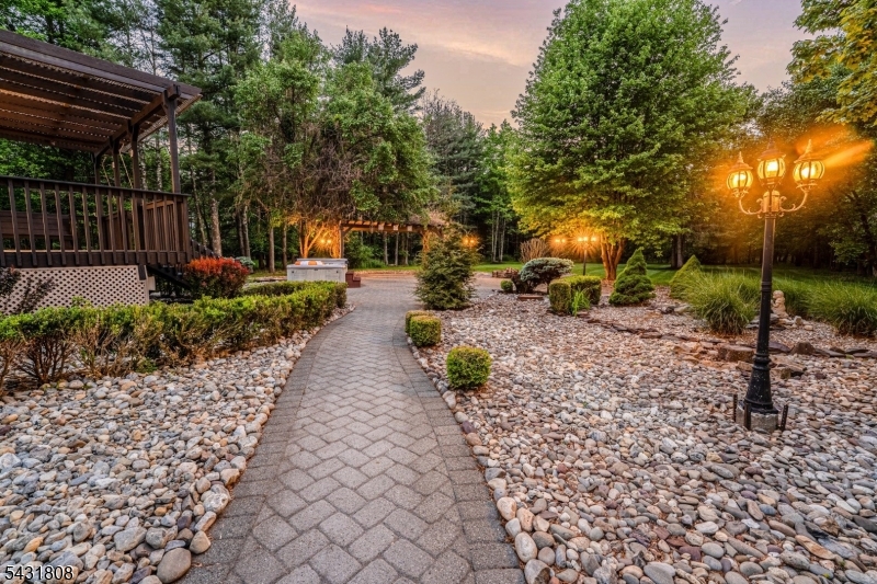 KINGWOOD - Residential