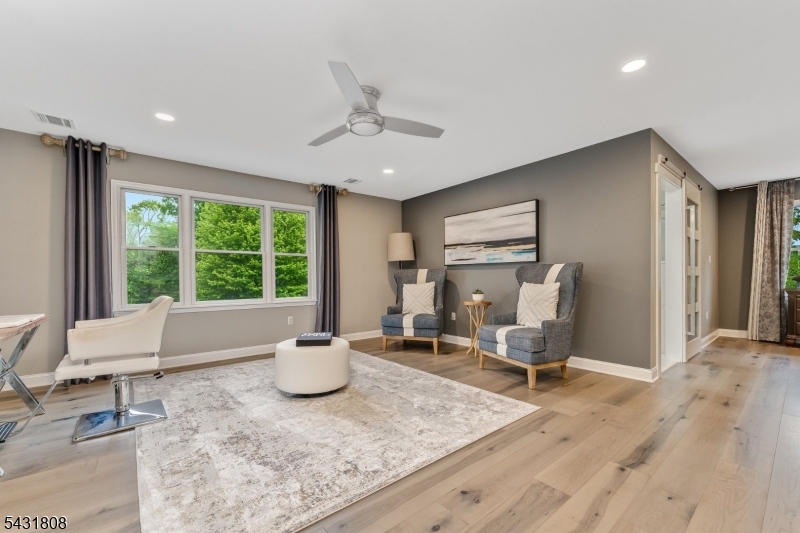 KINGWOOD - Residential