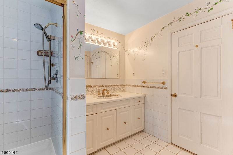 New Vernon - Residential