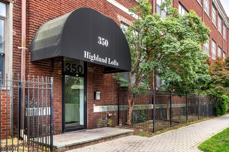 Highland Lofts - Residential
