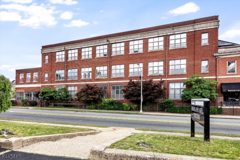 Highland Lofts - Residential