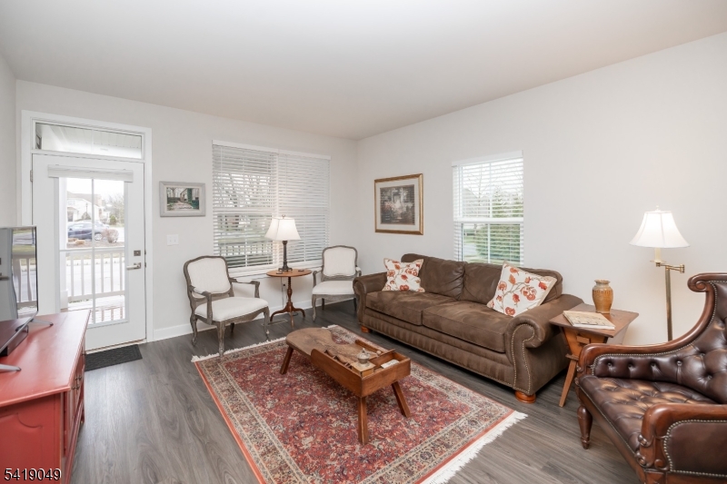 End Unit - Residential