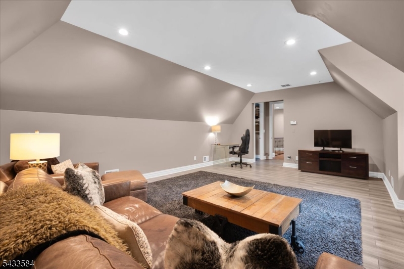 Watchung Ridge - Residential