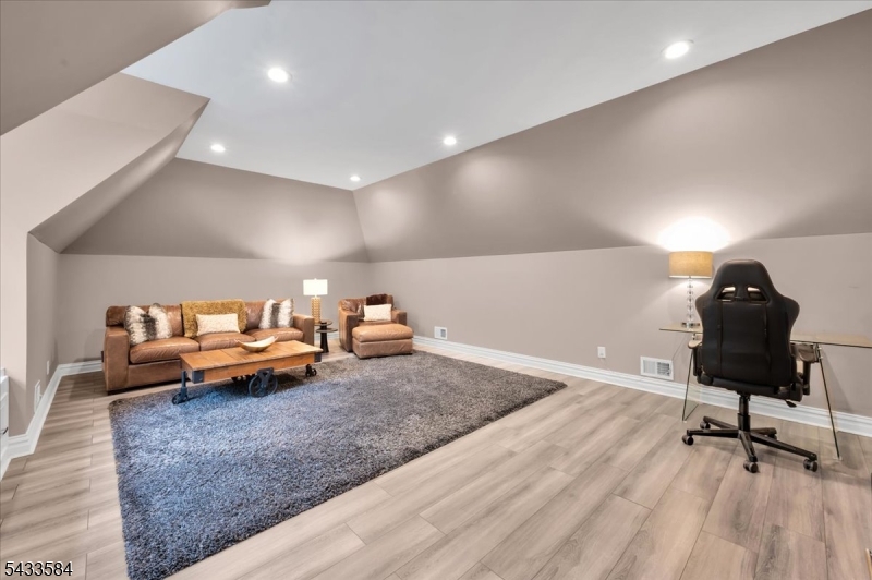Watchung Ridge - Residential