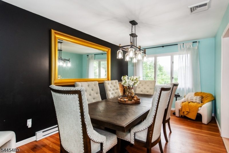 BARRY LAKES - Residential