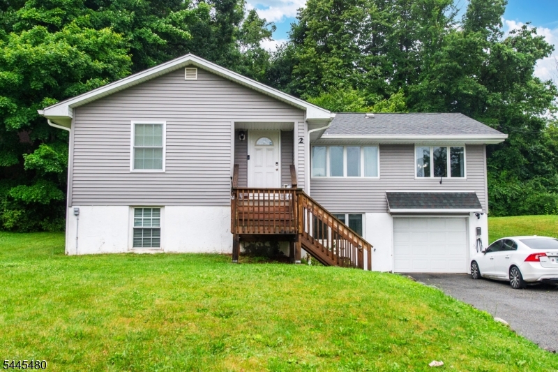BARRY LAKES - Residential