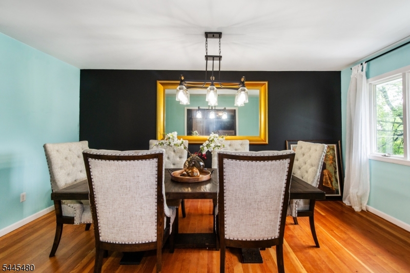 BARRY LAKES - Residential