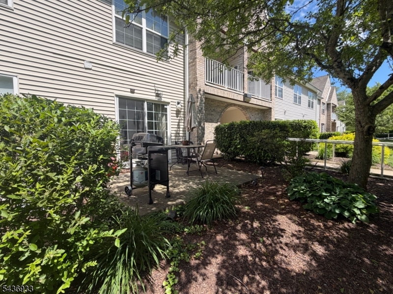 Parkside Court - Residential Lease