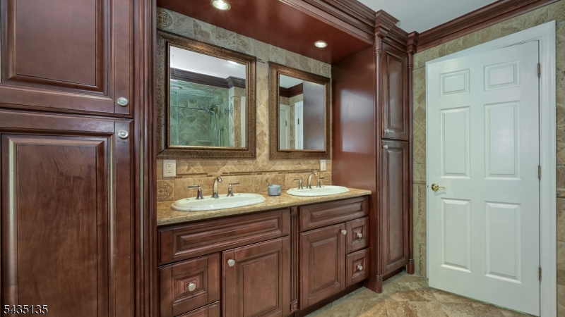 Stonehedge Estates - Residential