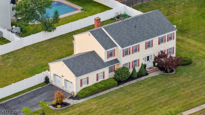 Eagles Crest - Residential
