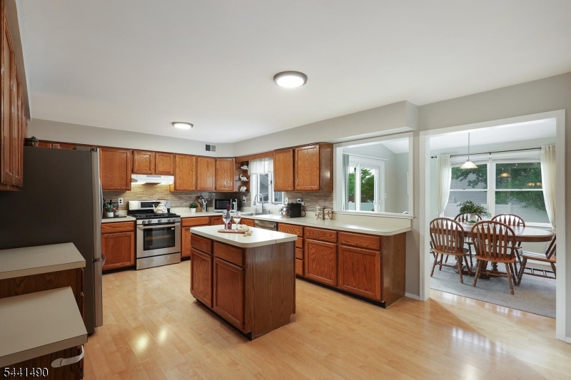 Eagles Crest - Residential