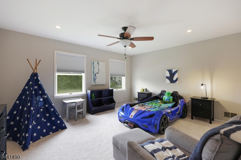 Eagles Crest - Residential