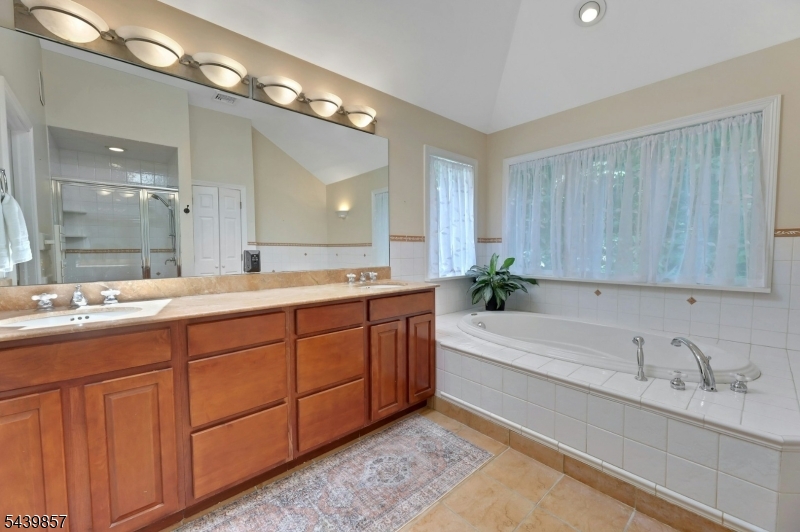 Kensington Wood - Residential