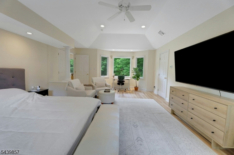 Kensington Wood - Residential