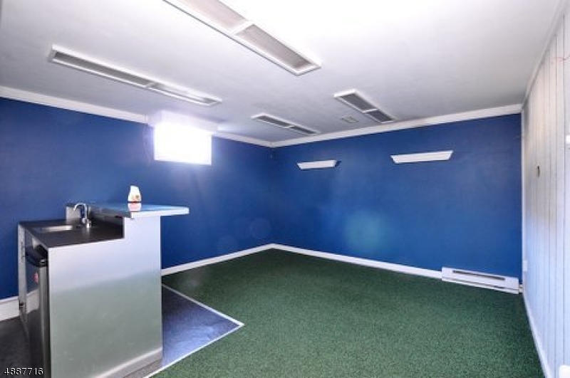 Stickles Pond - Residential Lease