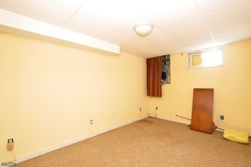 Stickles Pond - Residential Lease