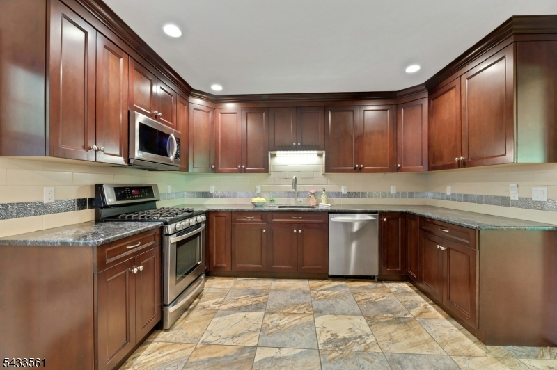 Pines Lake Association - Residential