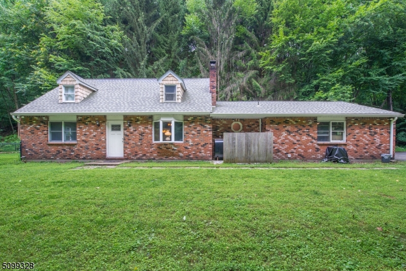 Welcome home to this beautiful cape cod! Fully renovated in 2018, this home is immaculate and like new! Walk in to the cozy living room with new pellet stove to the bright eat in kitchen with granite counter tops. Formal dining room or family room leads to the back patio plus huge yard for entertaining and enjoying nature. This is your home oasis!