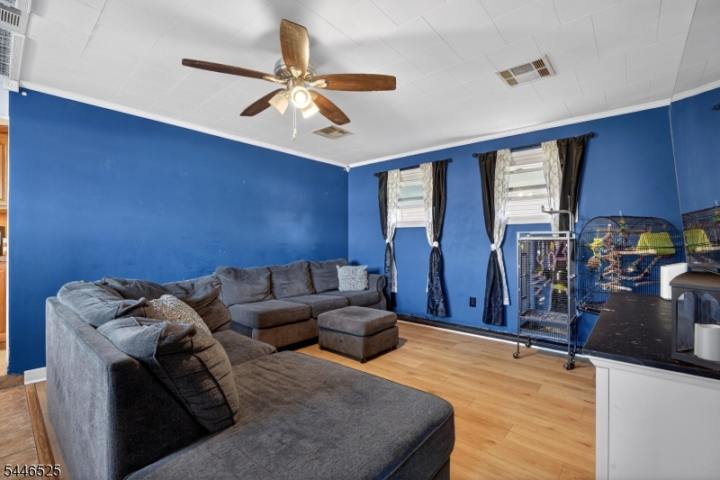 Lincoln Mannor - Residential