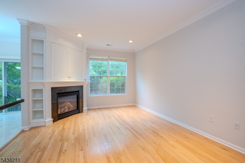 MONTGOMERY HILLS - Residential