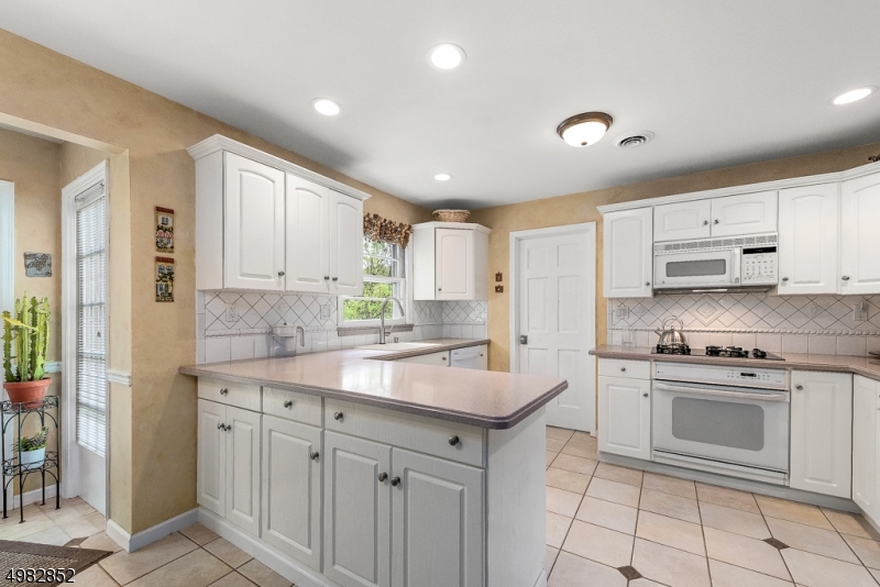 BRITTANY PARK - Residential