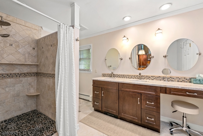 BRITTANY PARK - Residential