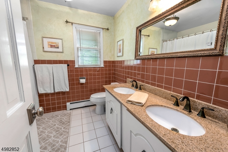 BRITTANY PARK - Residential