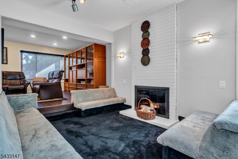 Monmouth Hts - Residential