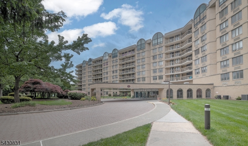Crown View - Residential