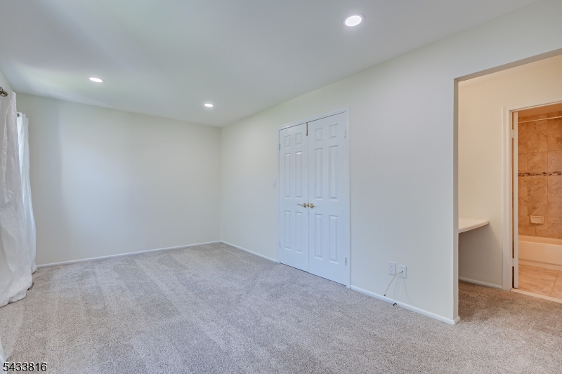 Sheffield Towne - Residential