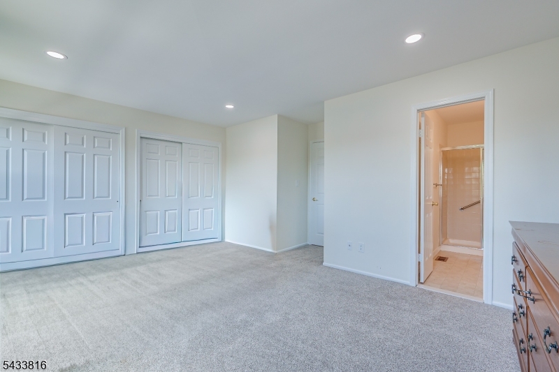 Sheffield Towne - Residential