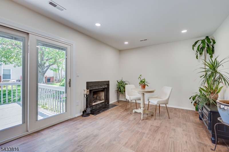 Sheffield Towne - Residential